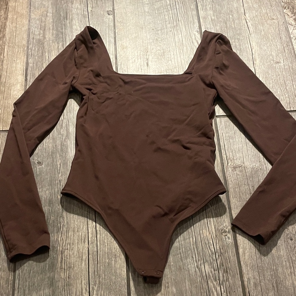 Babaton Contour Square Neck Bodysuit - Chocolate